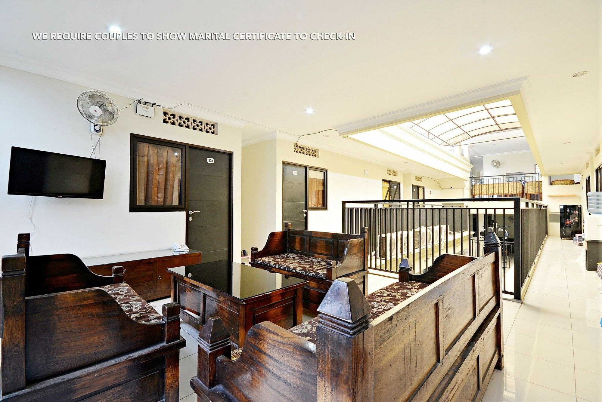 Zen Rooms Kuningan Syariah Jakarta Exterior foto
